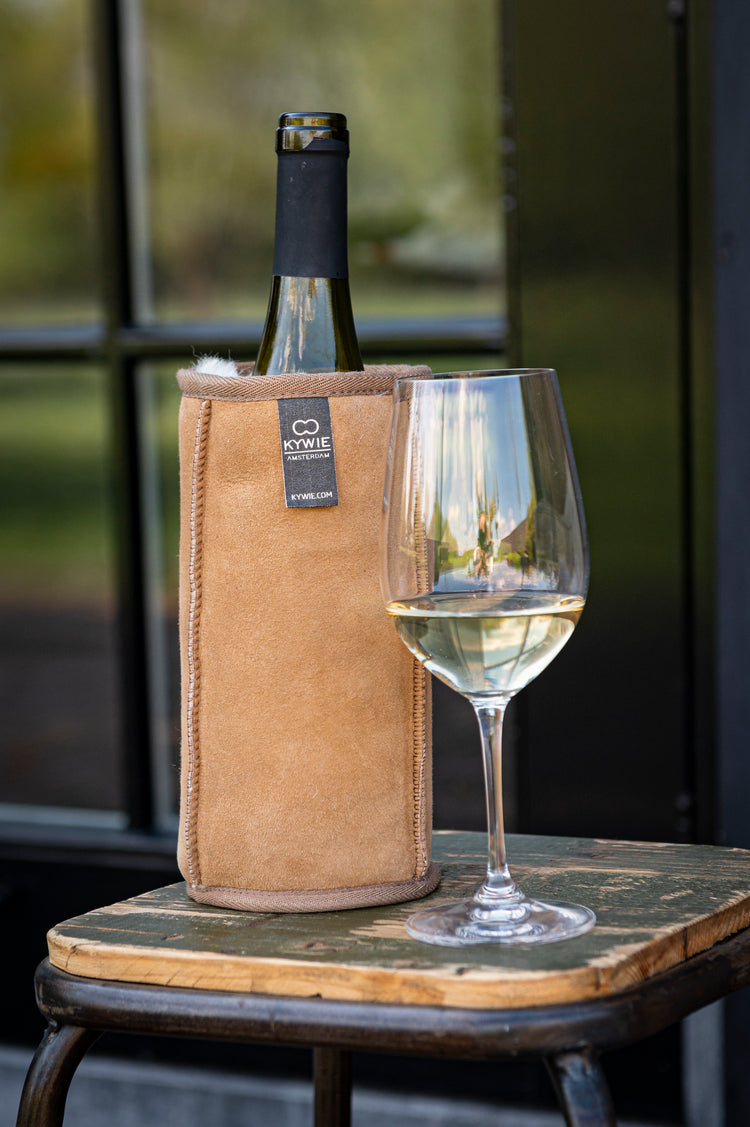 kywie wine camel suede