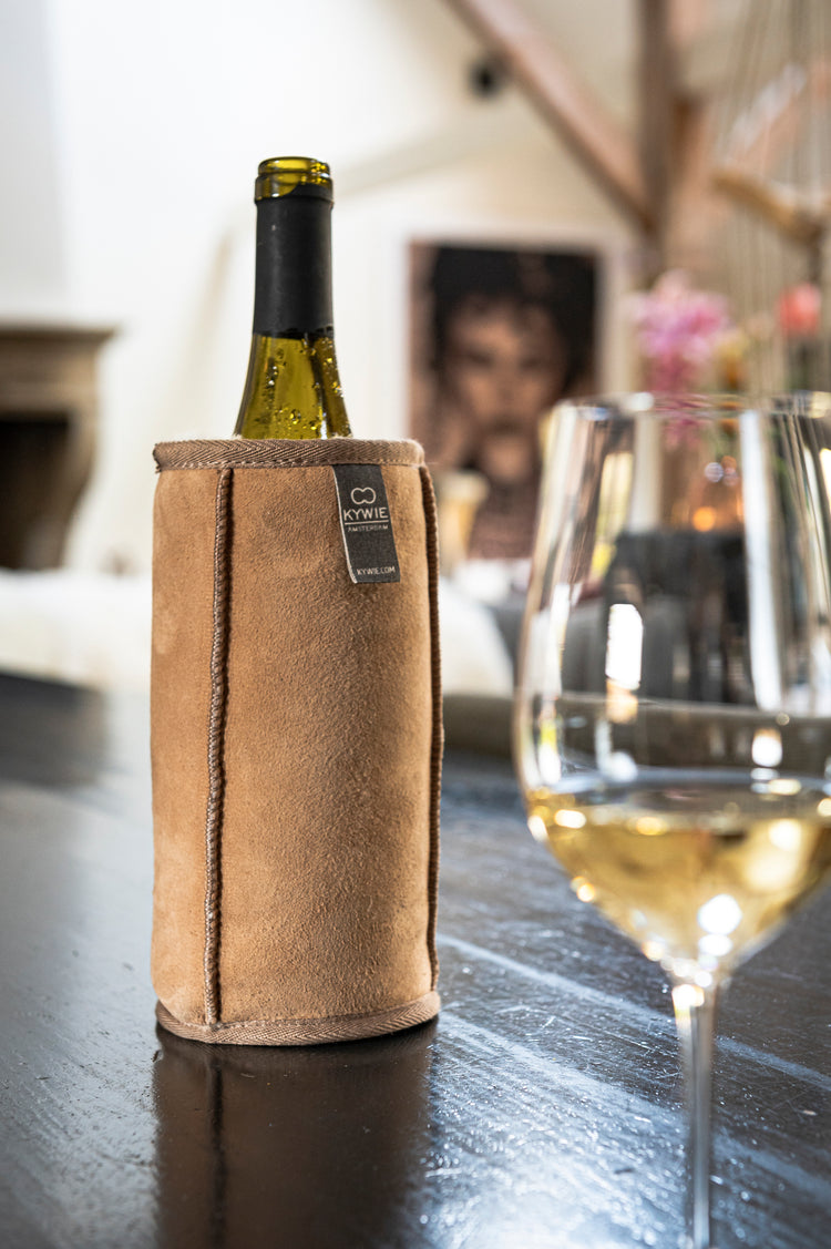 kywie wine camel suede