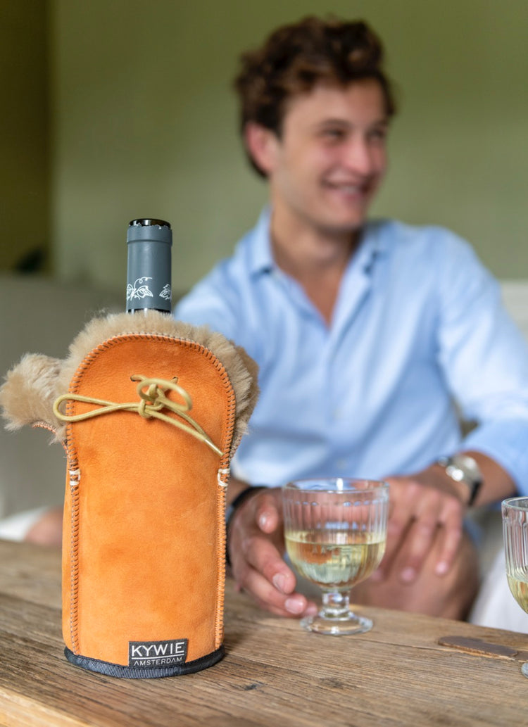 kywie champagne orange suede