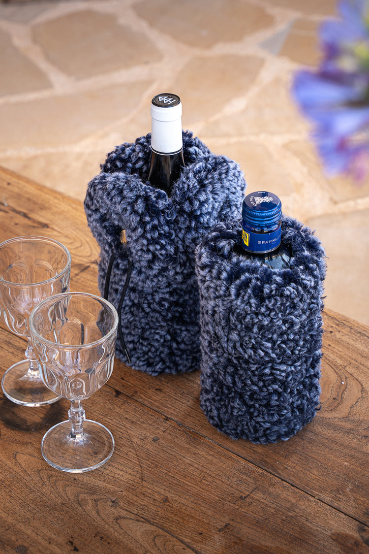 kywie champagne blue curly