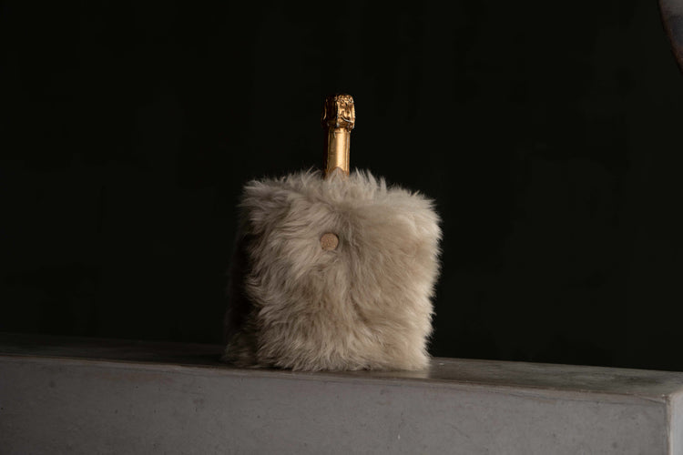 kywie xl wide fluffy reverse