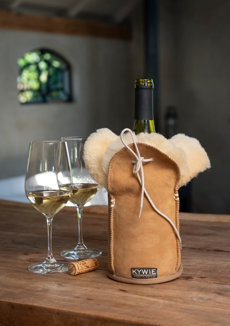 kywie champagne camel suede