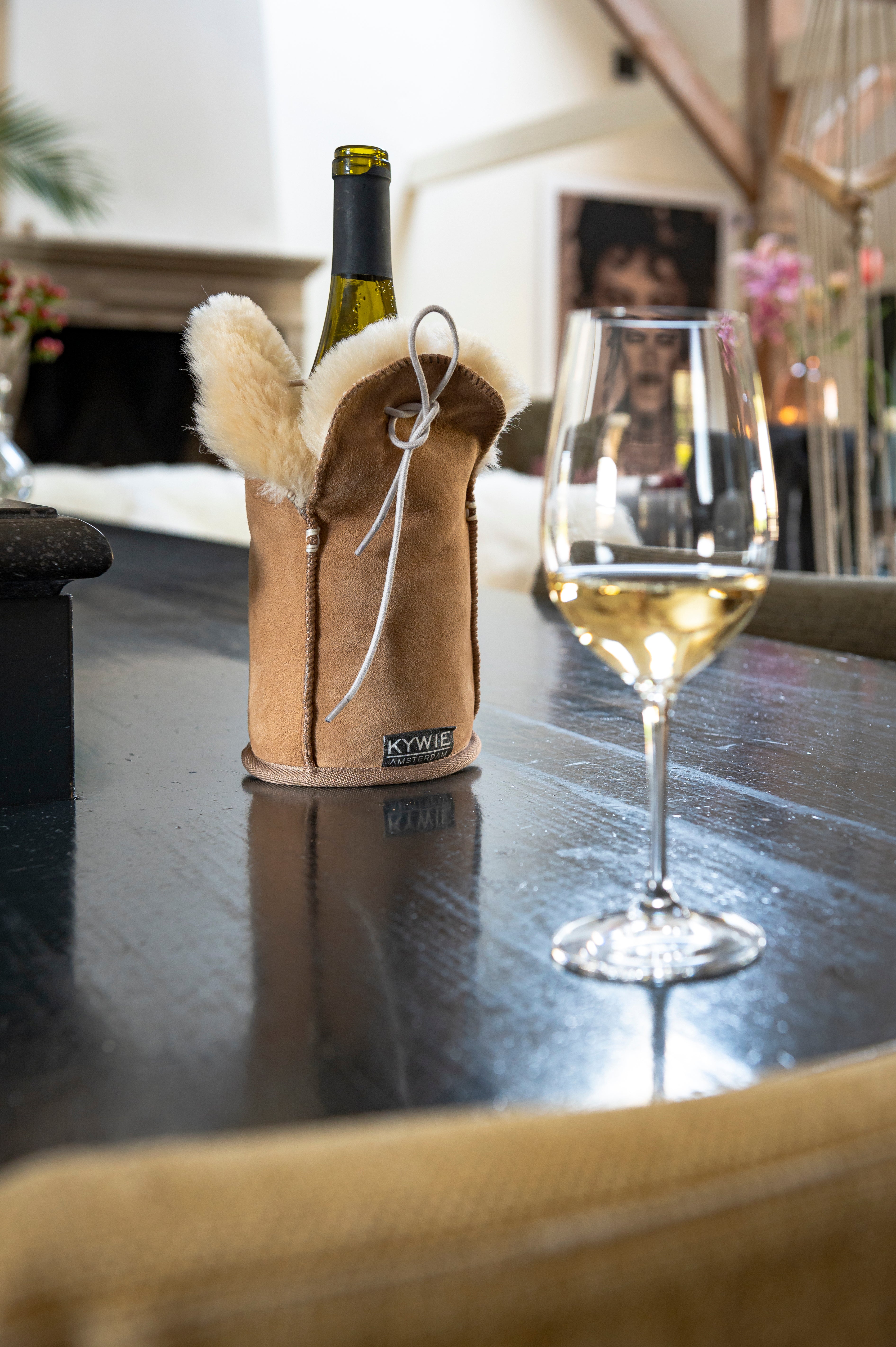 kywie champagne camel suede