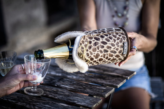 kywie champagne giraffe print