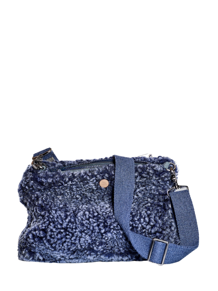 kywie pouch blue reverse