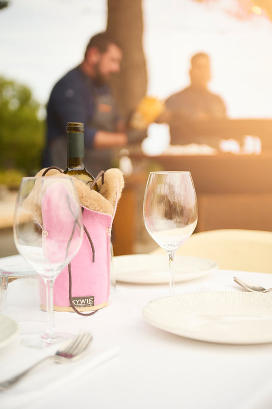 kywie champagne bright pink suede