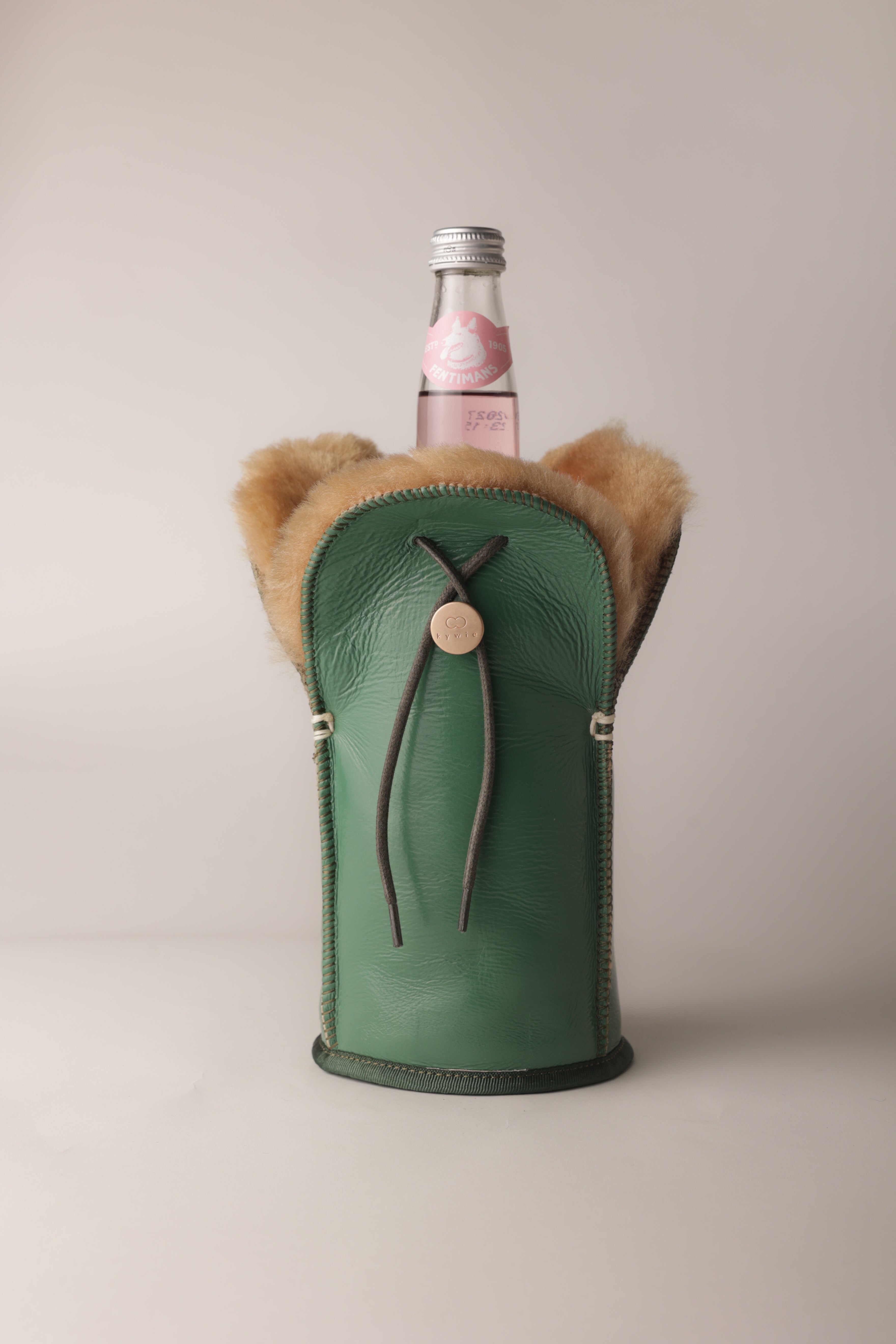 kywie champagne green laque