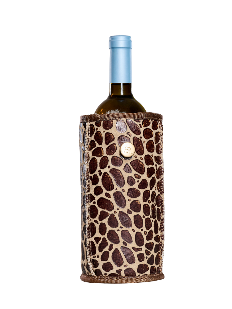 kywie wine giraffe print